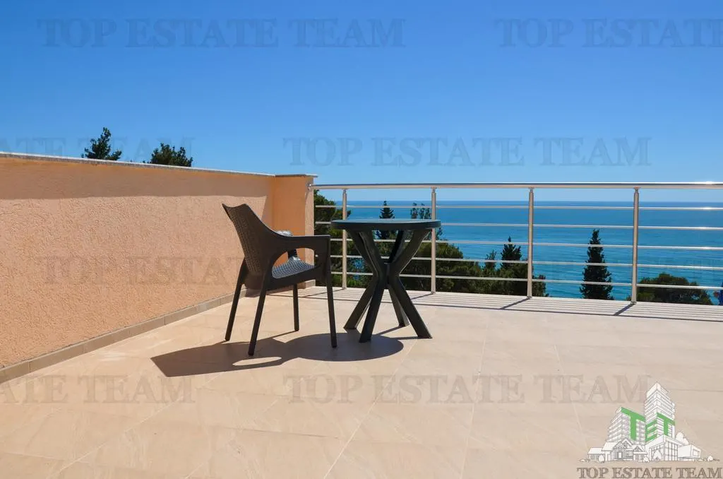 Villa for Sale in Kotor, Montenegro - foto 3