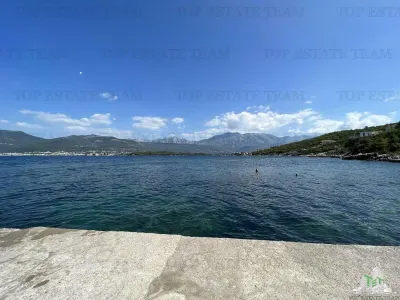 Apartamento en Venta en Tivat, Montenegro - foto 2
