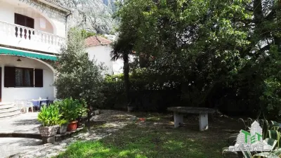 Villa for Sale in Kotor, Montenegro - foto 4