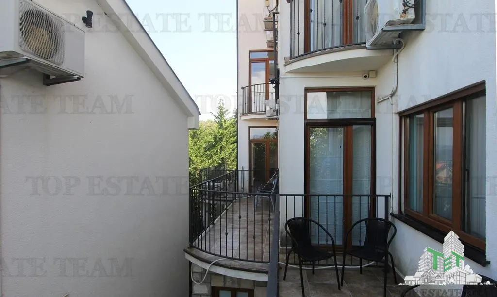 Villa à Vendre à Kotor, Monténégro - foto 4