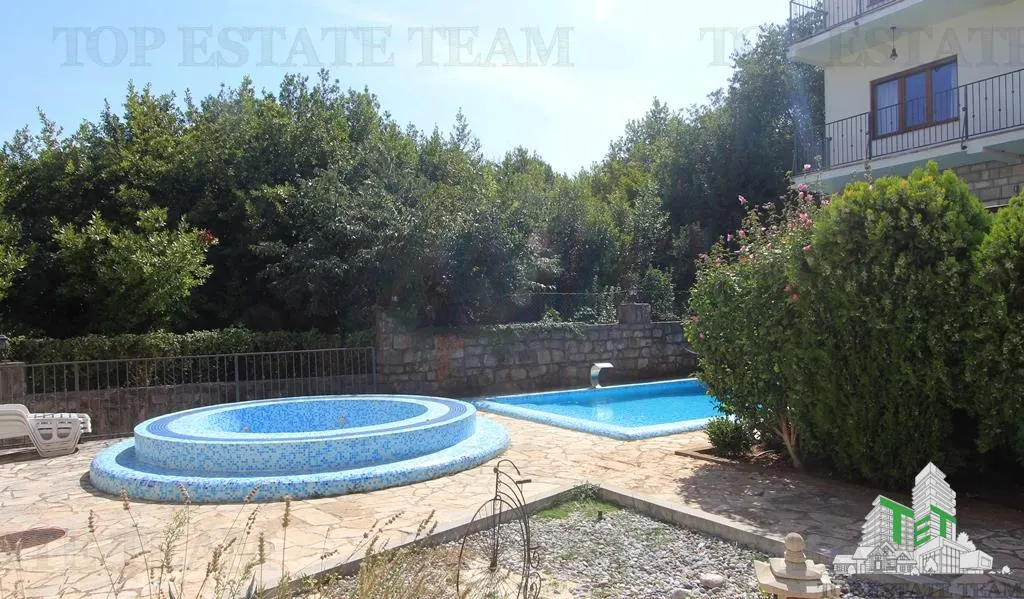 Villa à Vendre à Kotor, Monténégro - foto 6