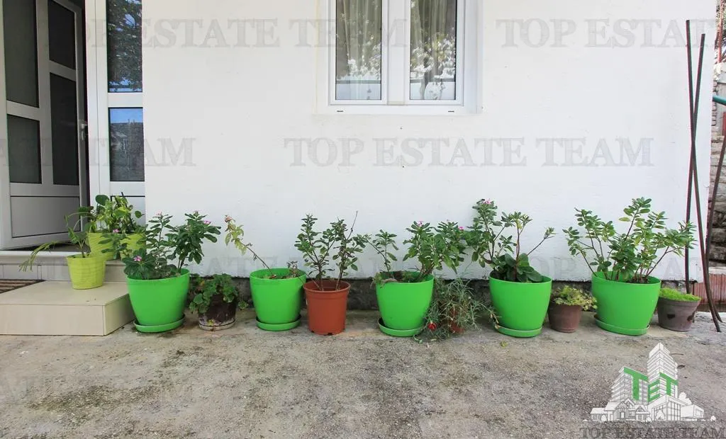 Villa for Sale in Herceg-Novi, Montenegro - foto 12