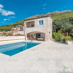Villa for Sale in Budva, Montenegro - foto 9