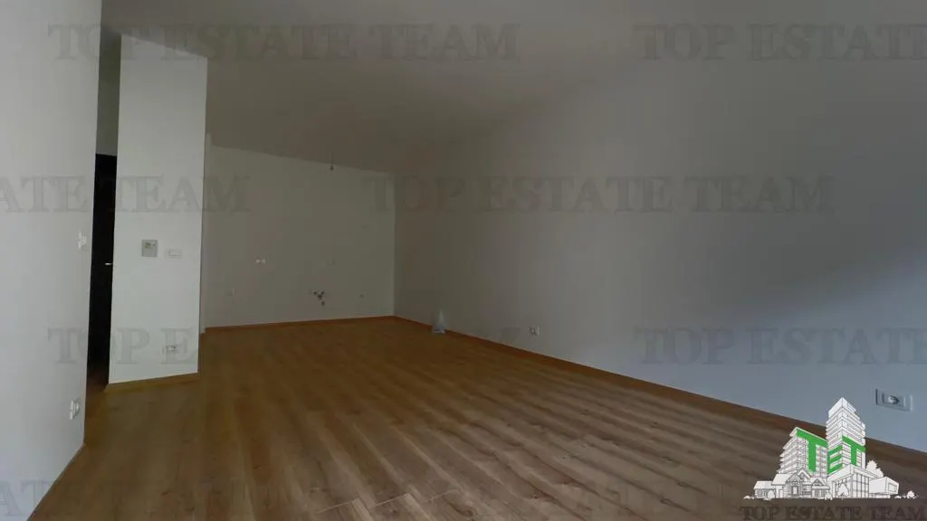 Apartment for Sale in Ulcin, Montenegro - foto 2