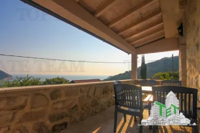 Villa for Sale in Budva, Montenegro - foto 8