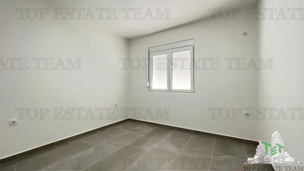 Villa for Sale in Ulcinj, Montenegro - foto 9