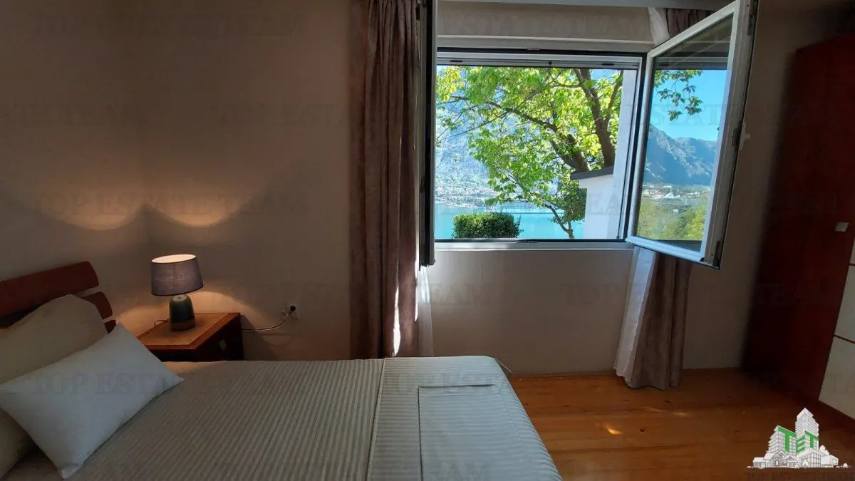 Villa for Sale in Kotor, Montenegro - foto 8