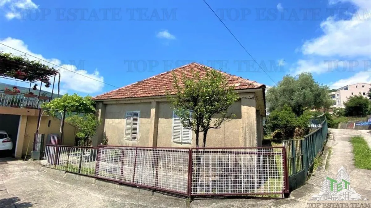 Villa for Sale in Herceg-Novi, Montenegro - foto 4