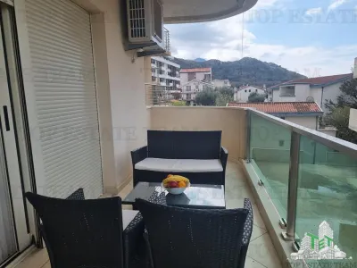 Apartamento en Venta en Budva, Montenegro - foto 11
