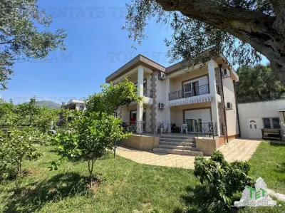 Villa en Venta en Bar, Montenegro - foto 5
