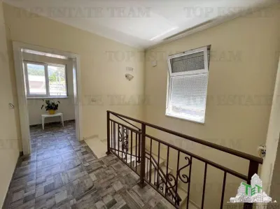 Villa en Venta en Bar, Montenegro - foto 7