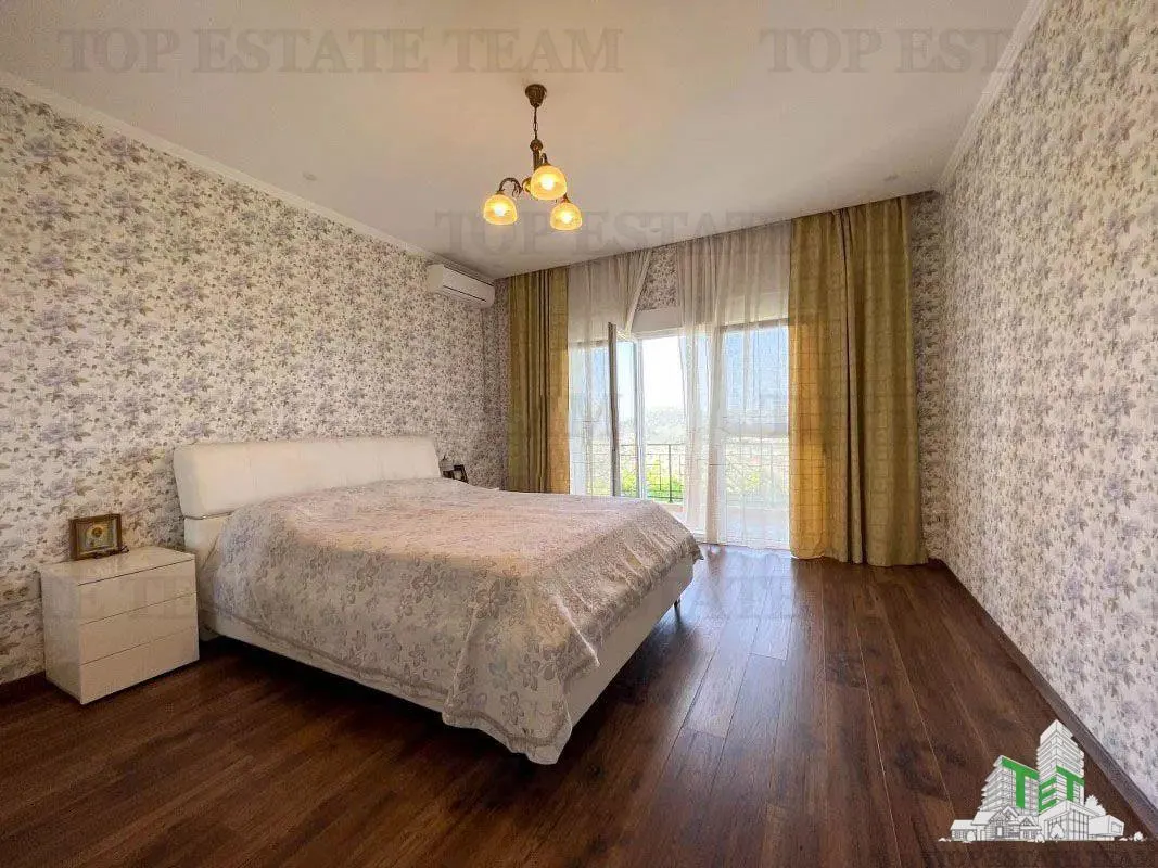 Villa en Venta en Bar, Montenegro - foto 10