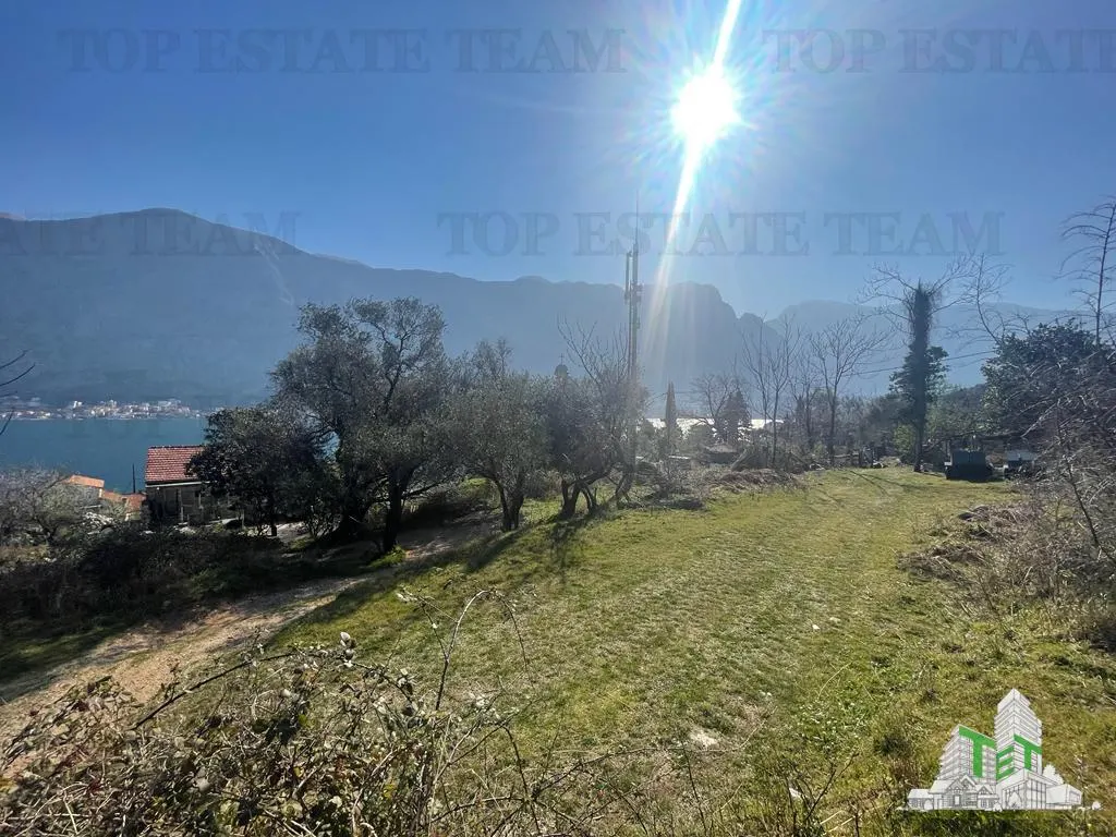 Building Plot for Sale in Kotor, Montenegro - foto 1