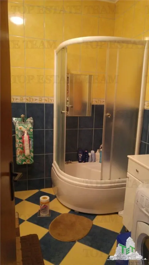 Villa for Sale in Kotor, Montenegro - foto 8