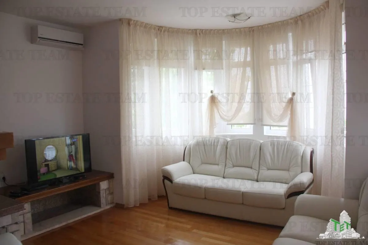 Apartment for Sale in Bar, Montenegro - foto 2