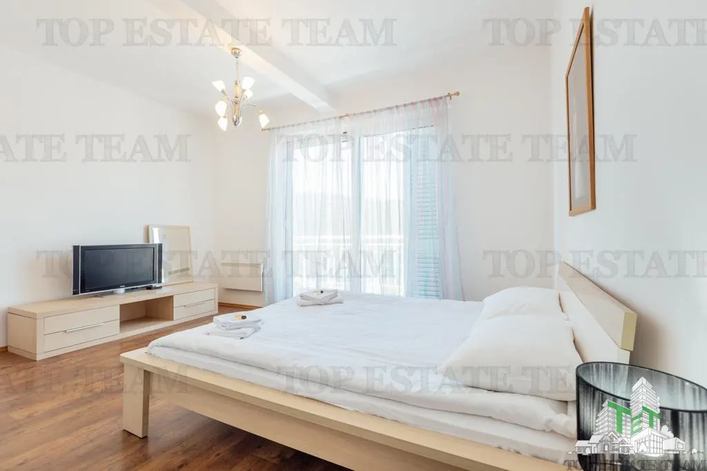 Villa for Sale in Herceg-Novi, Montenegro - foto 7