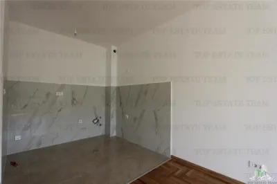 Apartment for Sale in Tivat, Montenegro - foto 4