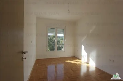 Apartment for Sale in Tivat, Montenegro - foto 6