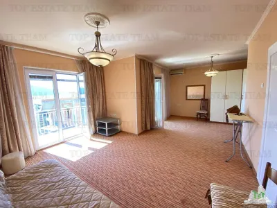 Villa à Vendre à Tivat, Monténégro - foto 7