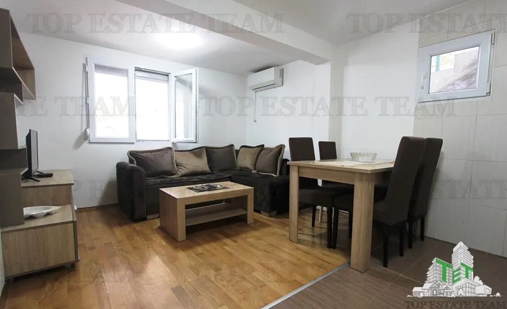 Villa en Venta en Bar, Montenegro - foto 9