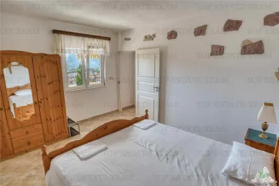 Villa for Sale in Herceg-Novi, Montenegro - foto 13