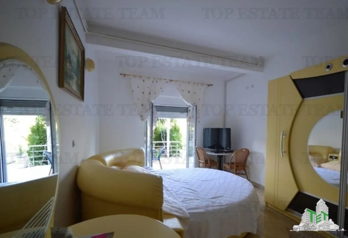 Villa for Sale in Herceg-Novi, Montenegro - foto 7