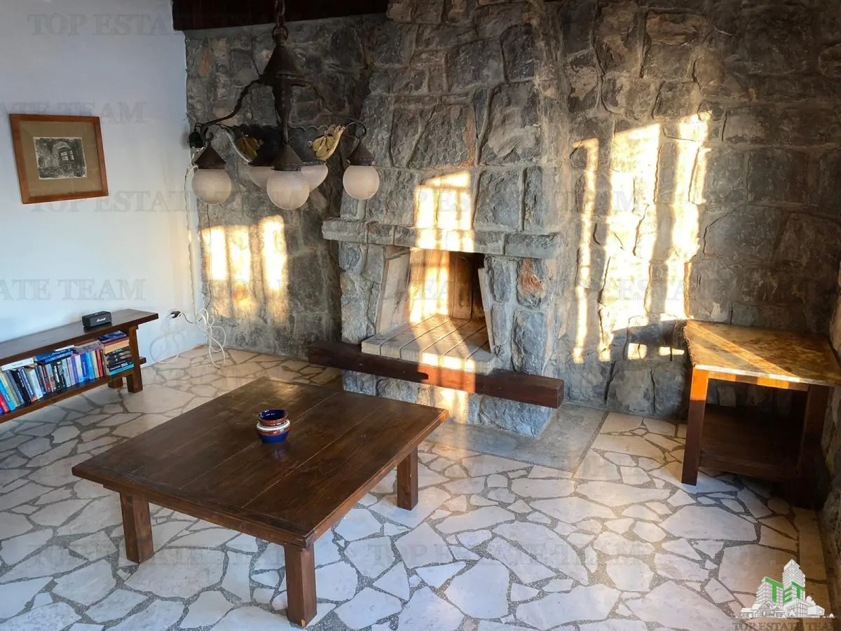Villa for Sale in Tivat, Montenegro - foto 4