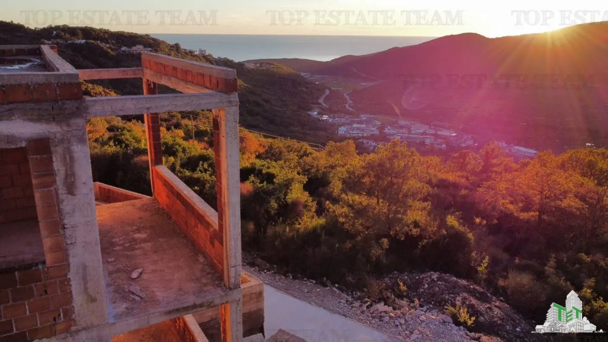 Villa for Sale in Budva, Montenegro - foto 7