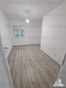 Apartamento en Venta en Herceg-Novi, Montenegro - foto 4