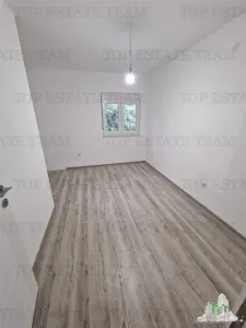 Apartamento en Venta en Herceg-Novi, Montenegro - foto 5
