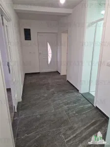 Apartamento en Venta en Herceg-Novi, Montenegro - foto 10