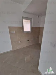 Apartamento en Venta en Herceg-Novi, Montenegro - foto 3