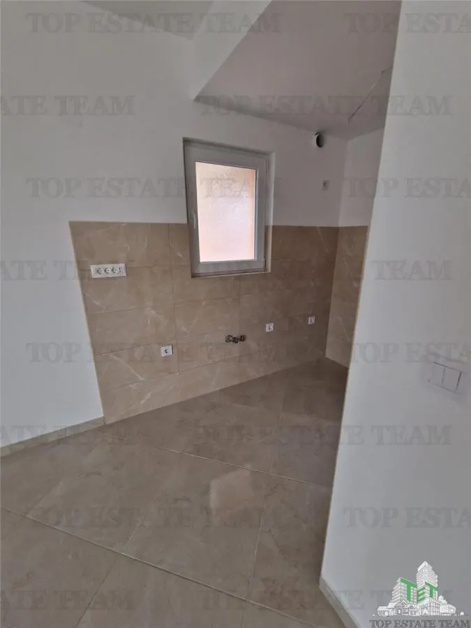 Apartamento en Venta en Herceg-Novi, Montenegro - foto 3