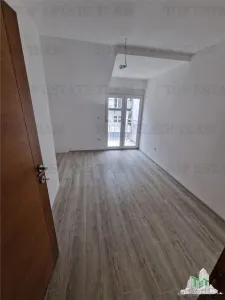 Apartamento en Venta en Herceg-Novi, Montenegro - foto 5
