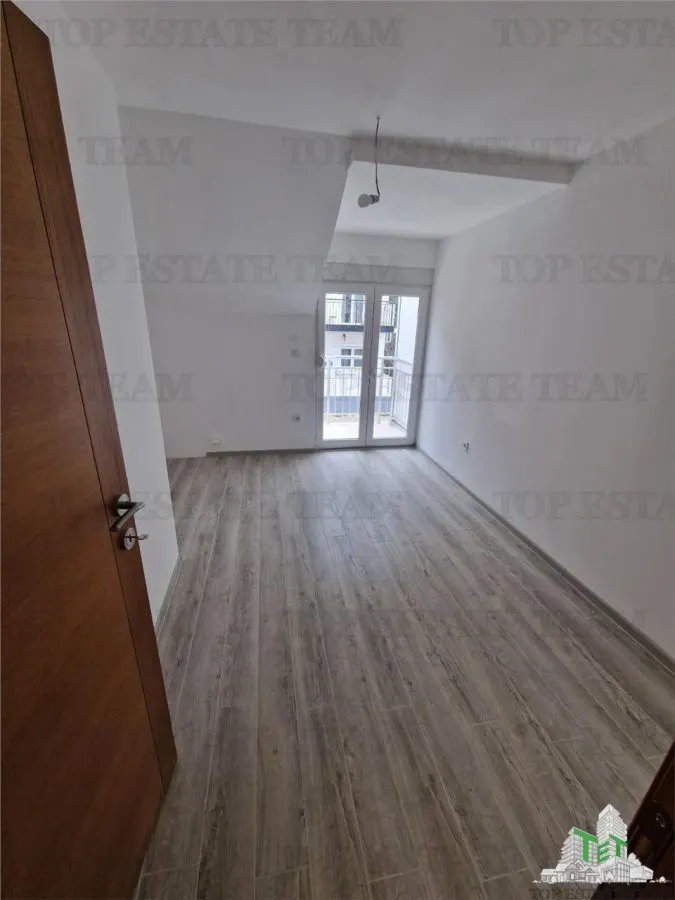 Apartamento en Venta en Herceg-Novi, Montenegro - foto 5