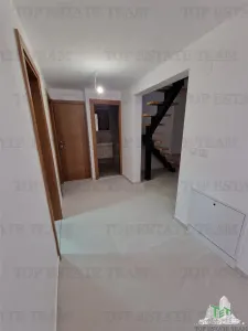 Apartamento en Venta en Herceg-Novi, Montenegro - foto 8