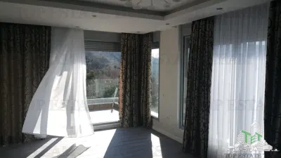 Villa en Venta en Kotor, Montenegro - foto 11