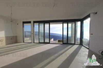 Villa en Venta en Bar, Montenegro - foto 2
