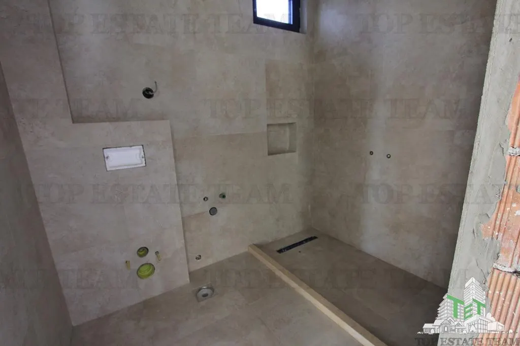 Villa en Venta en Bar, Montenegro - foto 12