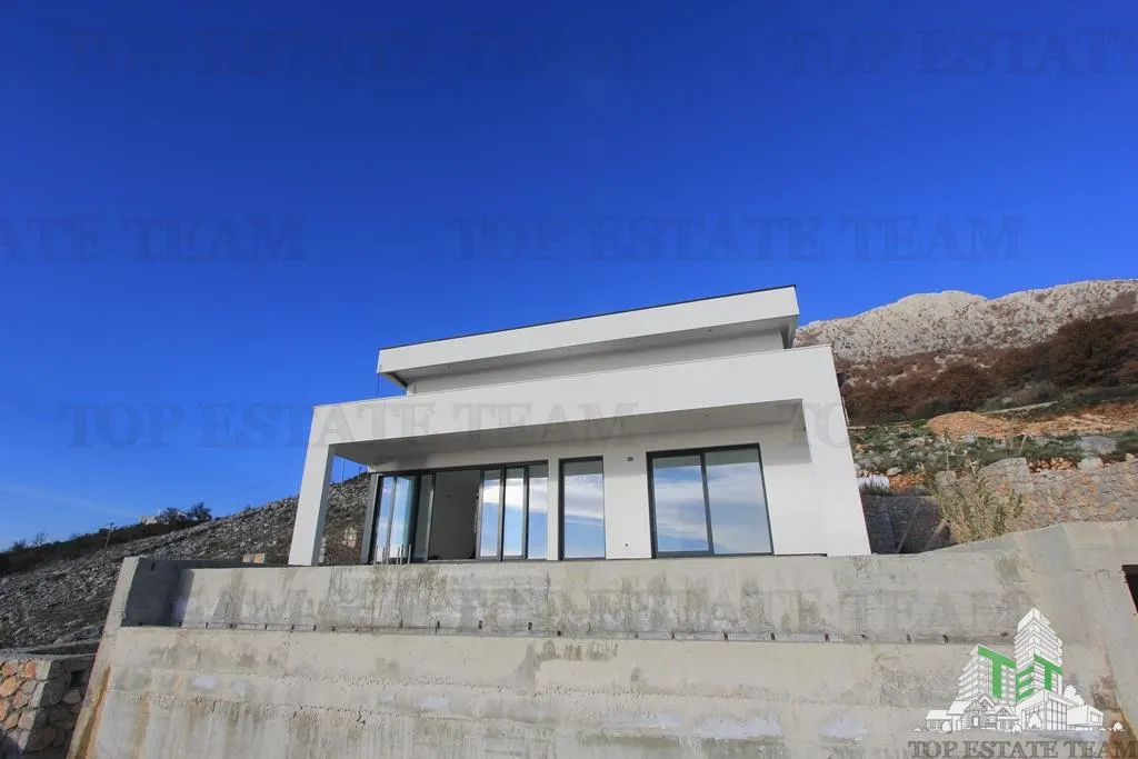 Villa en Venta en Bar, Montenegro - foto 17