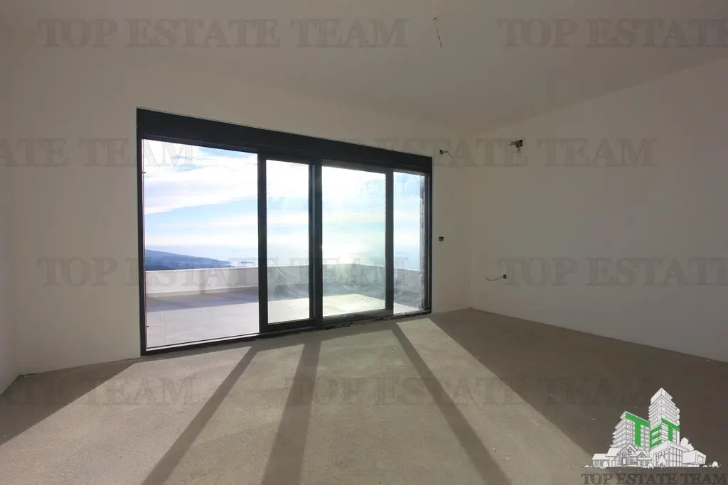 Villa en Venta en Bar, Montenegro - foto 3