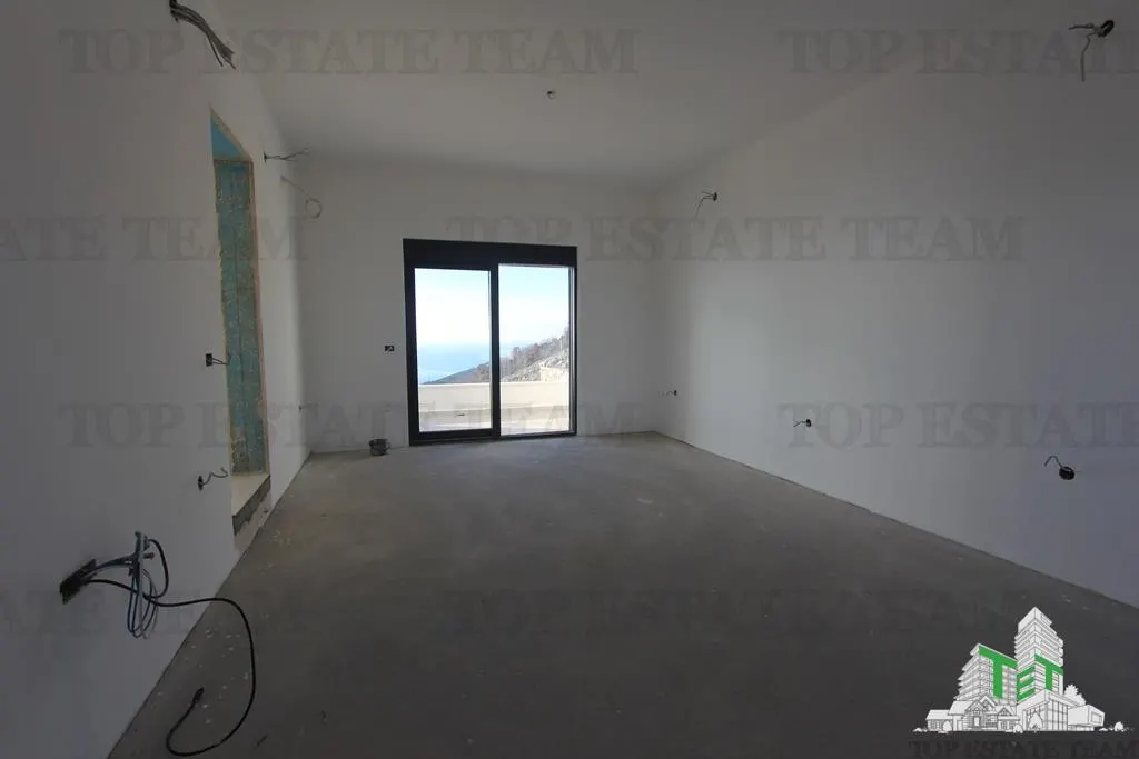 Villa en Venta en Bar, Montenegro - foto 8