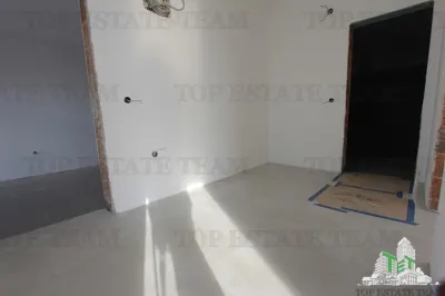 Villa en Venta en Bar, Montenegro - foto 10