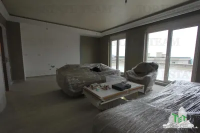 Apartamento en Venta en Budva, Montenegro - foto 2