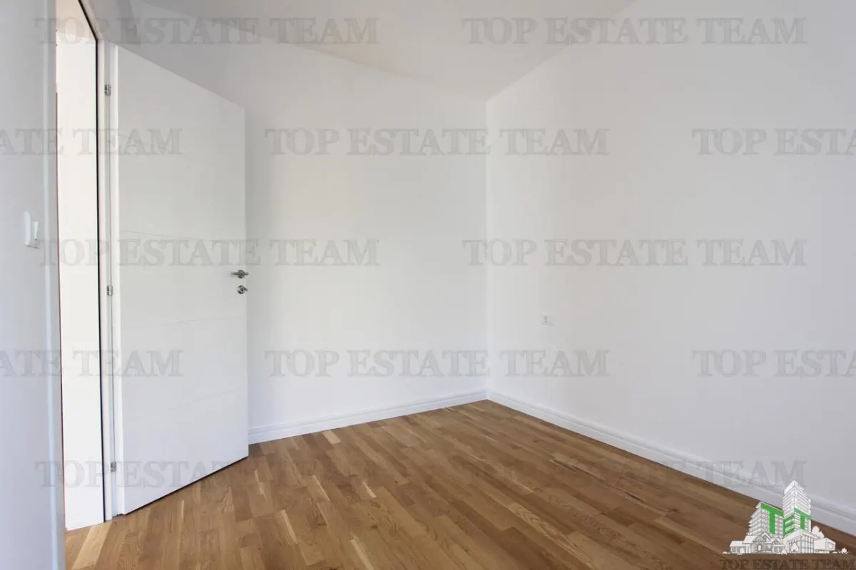 Appartement à Vendre à Budva, Monténégro - foto 2
