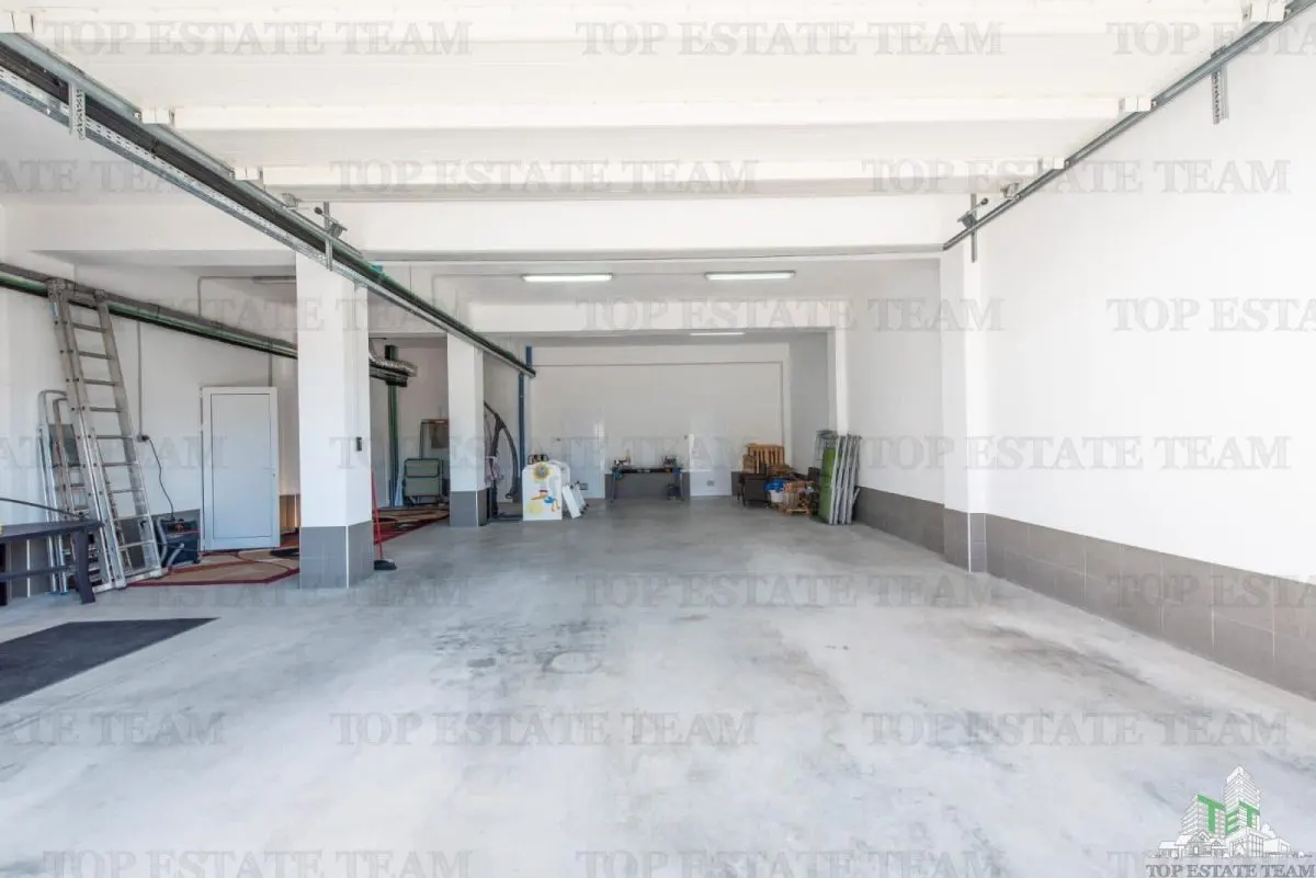 Villa for Sale in Herceg-Novi, Montenegro - foto 17