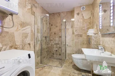 Appartement à Vendre à Budva, Monténégro - foto 7
