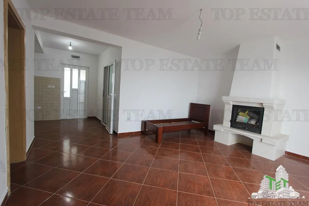 Villa en Venta en Budva, Montenegro - foto 1