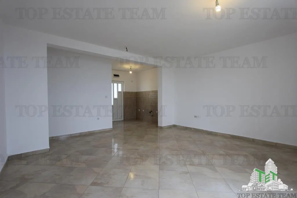 Villa en Venta en Budva, Montenegro - foto 6