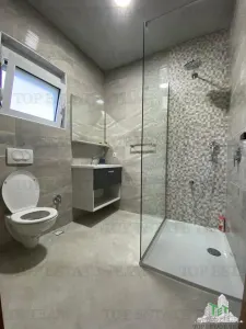 Villa en Venta en Bar, Montenegro - foto 8